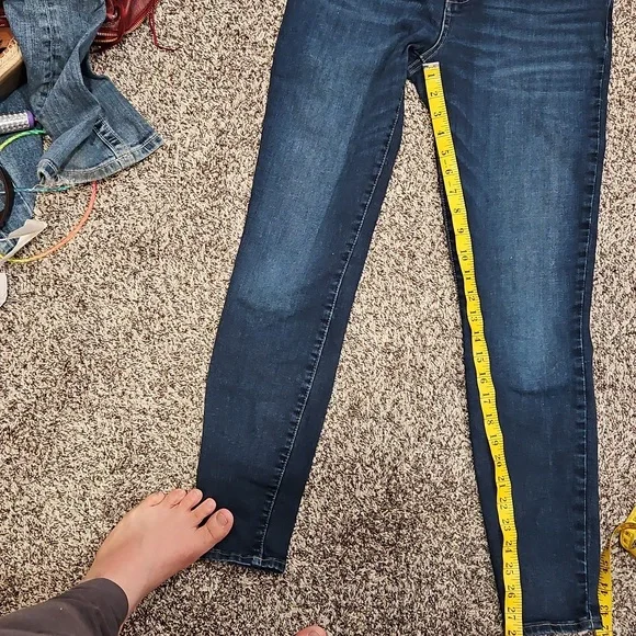 Lucky Brand High Rise Dark Blue Jeans - Picture 7 of 11